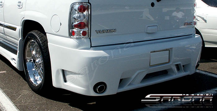 2000-2006 GMC Yukon Rear Bumper 2000-2006 GMC Yukon Rear Bumper