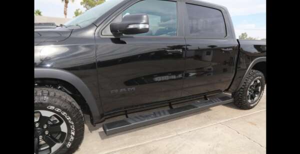 2016-2024 Universal All Universal Running Boards