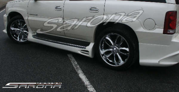 2002-2006 Cadillac Escalade Side Skirts